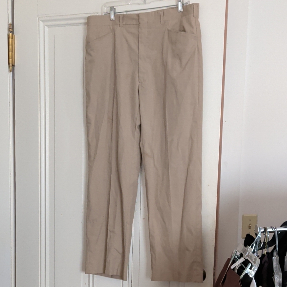 Men's Tan 37.5" Waist Pants